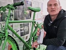 Bürgermeisterkandidat Wolfgang Schweiger erklärt die Regelung des Frauenstatuts